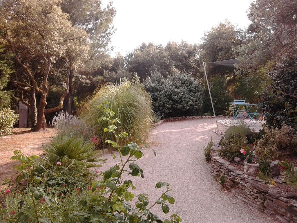 Les Florides Apartment L'Isle-sur-la-Sorgue Luaran gambar