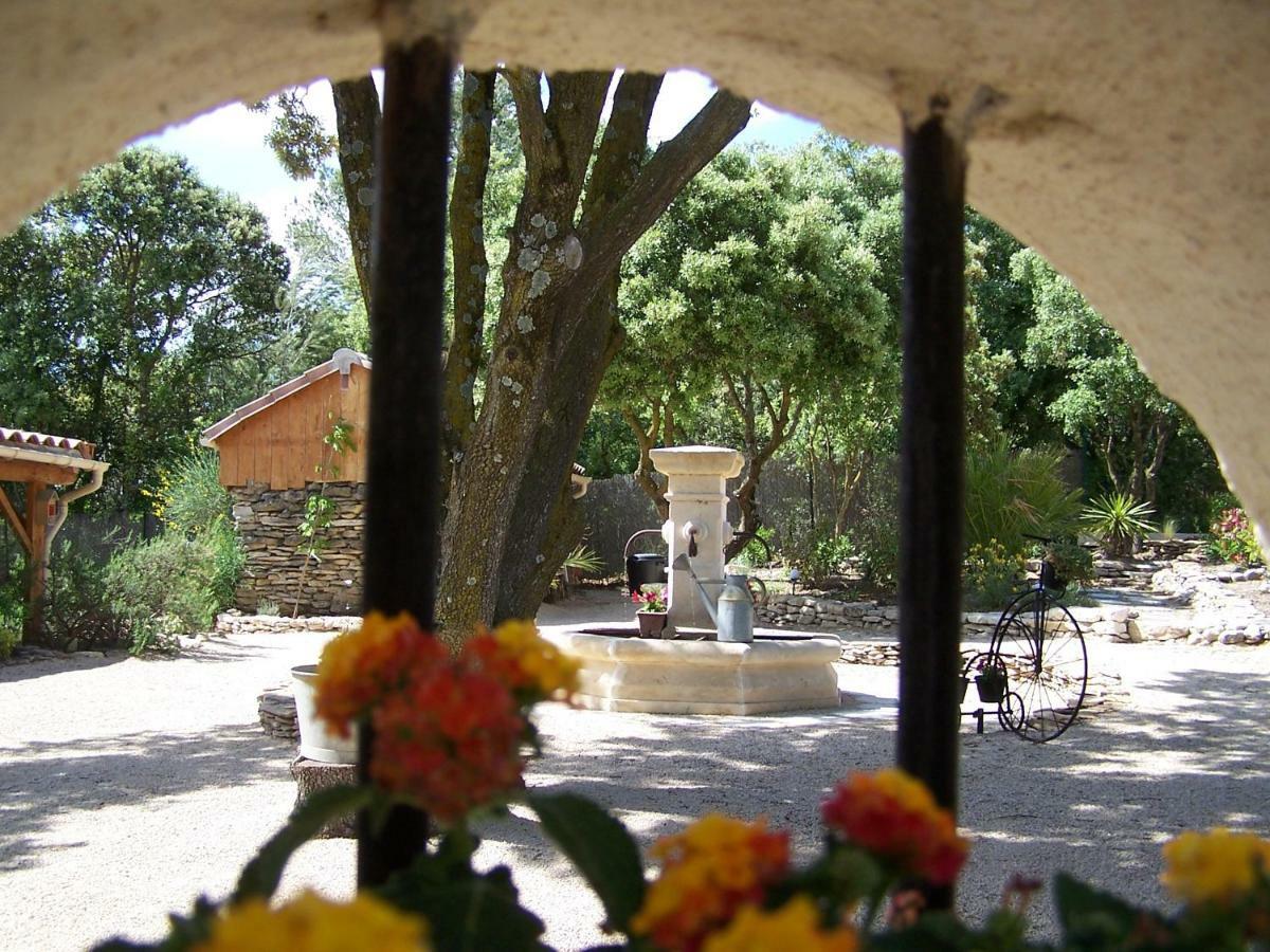 Les Florides Apartment L'Isle-sur-la-Sorgue Luaran gambar